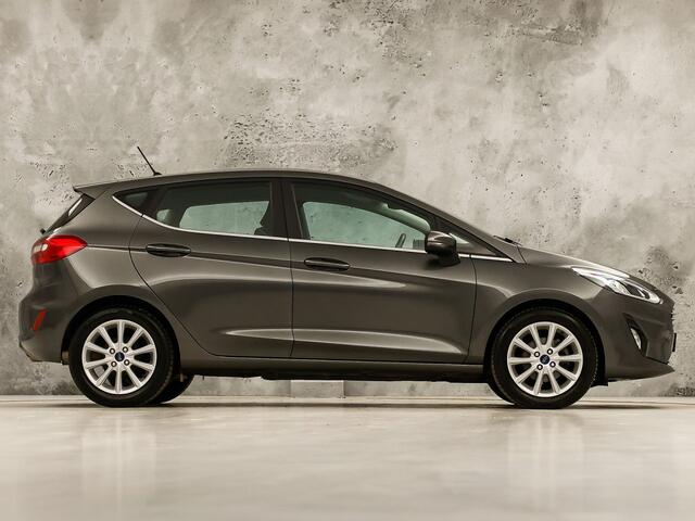Ford FIESTA 1.0 EcoBoost Titanium Sport (APPLE CARPLAY, GROOT NAVI, CLIMATE, CAMERA, SPORTSTOELEN, ADAPTIVE CRUISE, KEYLESS, PARKEERSENSOREN, NIEUWSTAAT)