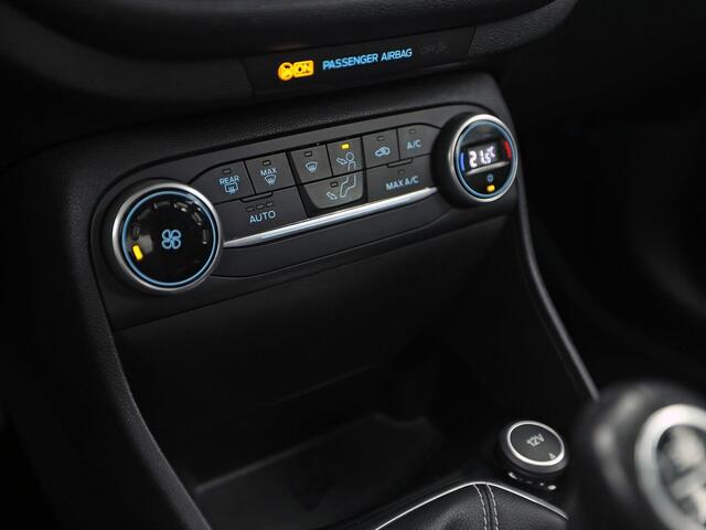 Ford FIESTA 1.0 EcoBoost Titanium Sport (APPLE CARPLAY, GROOT NAVI, CLIMATE, CAMERA, SPORTSTOELEN, ADAPTIVE CRUISE, KEYLESS, PARKEERSENSOREN, NIEUWSTAAT)