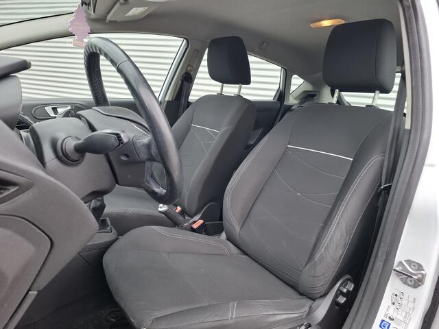 Ford FIESTA 1.0 Style Essential | Nieuw Binnen! | Navi | Airco |
