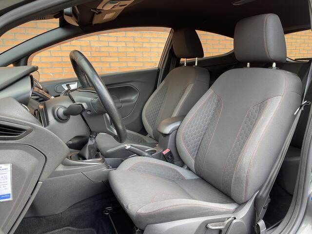 Ford FIESTA 1.0 EcoBoost ST Line | Trekhaak | Airconditioning | Bluetooth | Cruise Control | Navigatie |