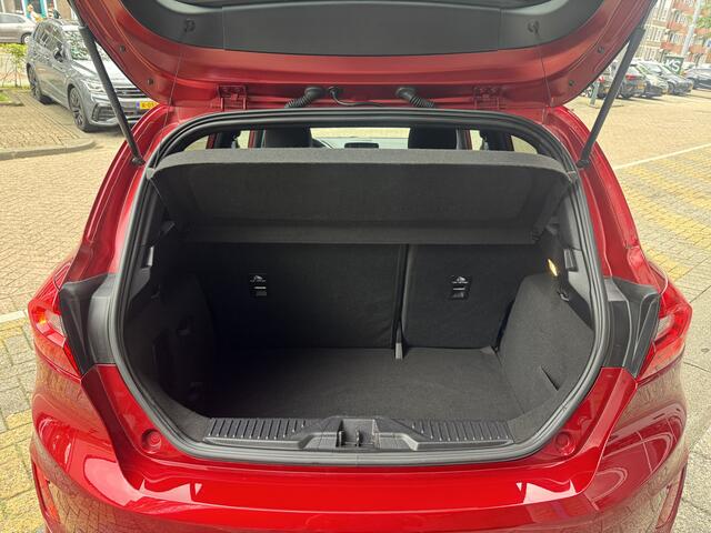 Ford FIESTA 1.0 EcoBoost ST-Line NAP | Apple Carplay | Navigatie | Climate Control | Cruise Control | Cruise Control | Parkeersensoren | Stuurverwarming + Stoelverwarming | Lane Assist | LED dagrijverlichting + LED achterlic