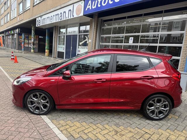 Ford FIESTA 1.0 EcoBoost ST-Line NAP | Apple Carplay | Navigatie | Climate Control | Cruise Control | Cruise Control | Parkeersensoren | Stuurverwarming + Stoelverwarming | Lane Assist | LED dagrijverlichting + LED achterlic