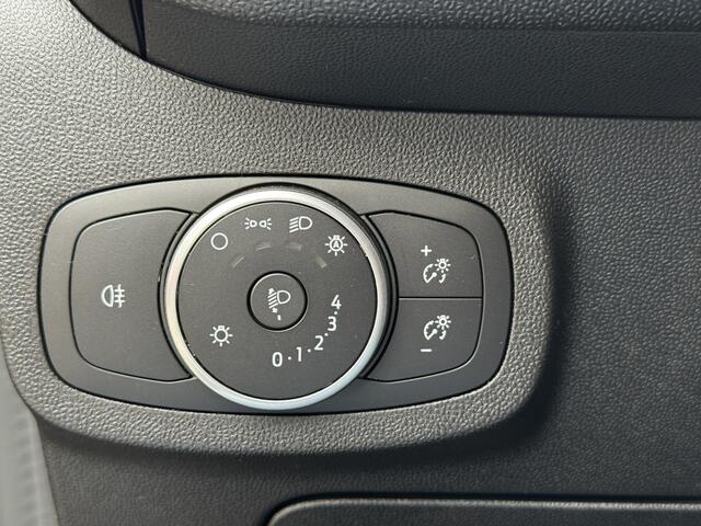 Ford FIESTA 1.1 Trend * Bovag garantie * Cruise control * PDC achter *