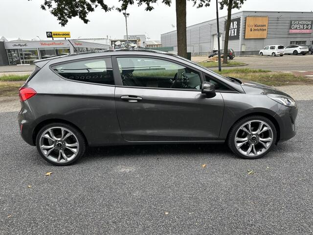 Ford FIESTA 1.0 EcoB. Titanium