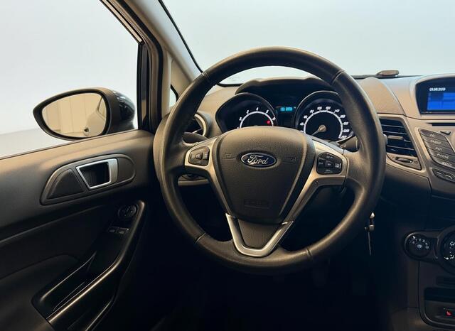 Ford FIESTA 1.0 Style Ultimate GARANTIE TOT 01-2028! * . STOEL VERWARMING . PARKEERSENSOREN ACHTER . CRUISE CONTROL .