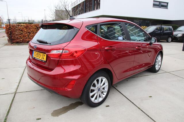 Ford FIESTA 1.0 EcoB Titanium BLIS, B&O, Carplay, Clima, Camera, PDC, 1e eig, NL auto Zomeractie!!!