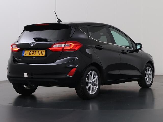 Ford FIESTA 1.0 EcoBoost Titanium 95pk | Winterpakket | Navigatie | Trekhaak | Parkeersensoren voor en achter |