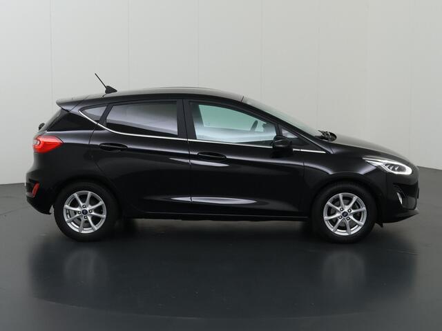 Ford FIESTA 1.0 EcoBoost Titanium 95pk | Winterpakket | Navigatie | Trekhaak | Parkeersensoren voor en achter |