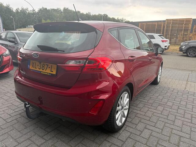 Ford FIESTA 1.0 EcoBoost Titanium | 2E EIGENAAR | 3/6 OF 12 MND GARANTIE | CAMERA | PANO DAK | TREKHAAK | CARPLAY |