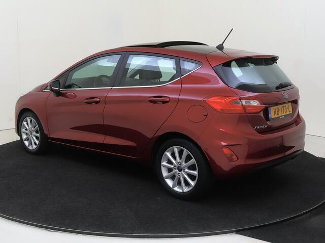 Ford FIESTA 1.0 EcoBoost Titanium | airco automatisch | Apple Carplay/Android | cruise control | lichtmetalen velgen | rijstrooksensor met correctie | elektrisch glazen panorama-dak |