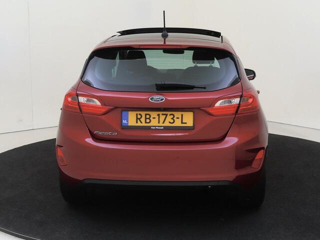 Ford FIESTA 1.0 EcoBoost Titanium | airco automatisch | Apple Carplay/Android | cruise control | lichtmetalen velgen | rijstrooksensor met correctie | elektrisch glazen panorama-dak |