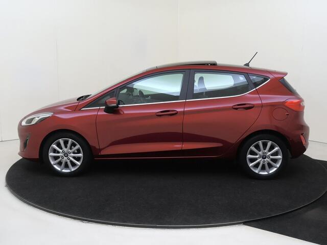 Ford FIESTA 1.0 EcoBoost Titanium | airco automatisch | Apple Carplay/Android | cruise control | lichtmetalen velgen | rijstrooksensor met correctie | elektrisch glazen panorama-dak |