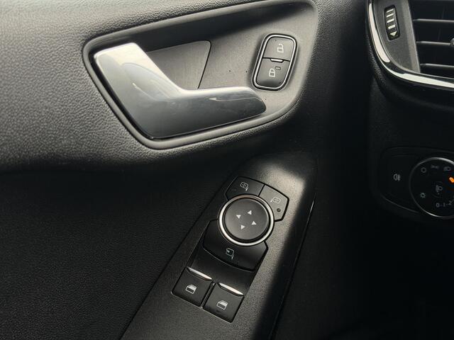 Ford FIESTA 1.1 Trend | Carplay | Navigatie | Parkeersensoren achter |