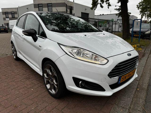 Ford FIESTA 1.0 EcoBoost 5deurs Titanium Automaat ST-Line Airco,Stoelverwarming,Two Tone Zwart dak
