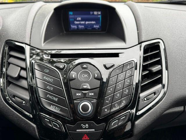 Ford FIESTA 1.0 EcoBoost 5deurs Titanium Automaat ST-Line Airco,Stoelverwarming,Two Tone Zwart dak