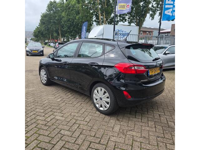Ford FIESTA 1.1 63 KW. nieuwe distributieriem