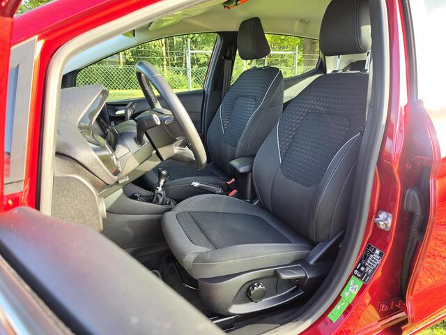 Ford FIESTA 1.0 EB 100PK Titanium | DEALER OND | ADAP. CRUISE | TREKHAAK | CAMERA | CLIMA | VOORRUIT VERWARMING |