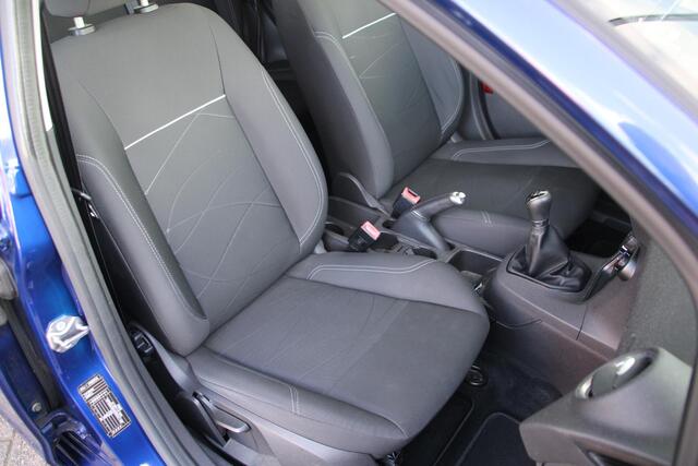 Ford FIESTA 1.0 80pk Style Ultimate 5-drs Airco Navi Parkeersensoren V+A Zeer mooi