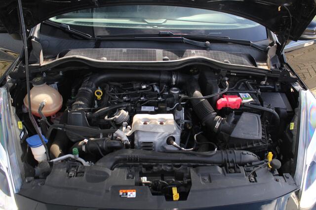 Ford FIESTA 1.0 EcoBoost ST-Line 100PK Zeer nette en sportieve Hatchback 18 Inch Velgen, Climate Controle, Cruise Controle,