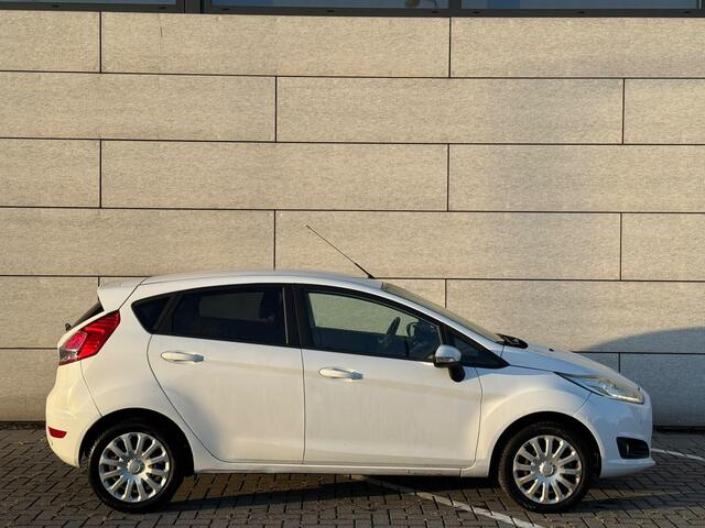 Ford FIESTA 1.0 Style Ultimate CRUISE/NAVI/PDC – foto 5