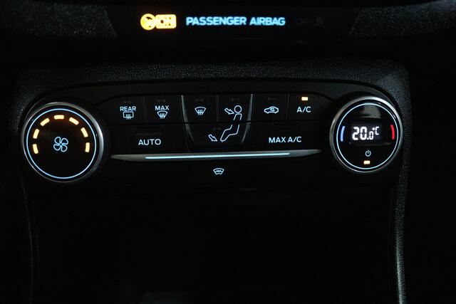 Ford FIESTA 1.0 EcoBoost Titanium (CAMERA, CRUISE CONTROL ADAPTIEF, NAVIGATIE, PARKEERSENSOREN) – foto 10