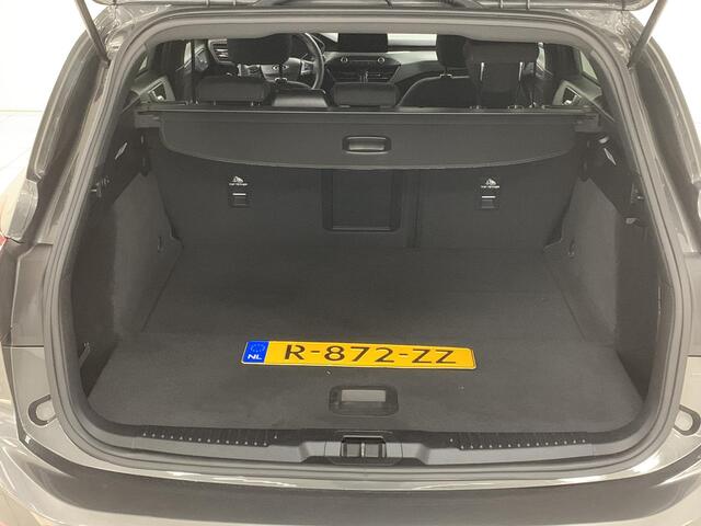 Ford FOCUS Wagon 1.0 EcoBoost Hybrid ST Line NAVIGATIE | ACHTERUITRIJCAMERA | PARKEERSENSOREN VOOR-EN ACHTER | CLIMATE CONTROL | 17" LICHTMETALEN VELGEN