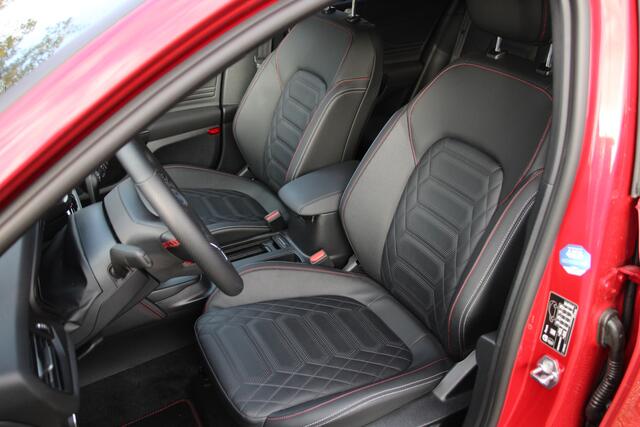 Ford FOCUS Wagon 1.0 EcoBoost 125 PK Hybrid ST Line WINTERPAKKET 18-INCH BLIS B&O AUDIO