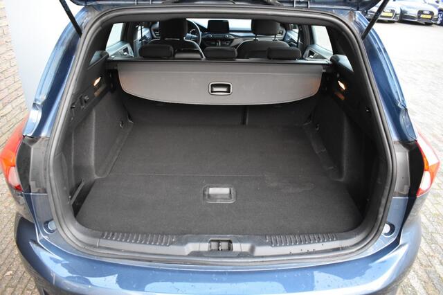 Ford FOCUS 1.5 ECOB. ST Line. X BNS, BenO, Navi, Cruise, Lane