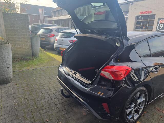 Ford FOCUS 1.0 EcoBoost ST Line Business CARPLAY / ADAP / INCL-BTW