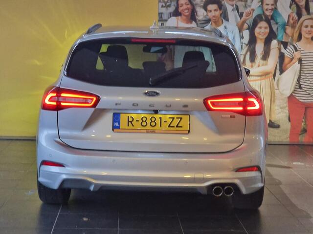 Ford FOCUS Wagon 1.0 EcoBoost Hybrid ST Line NAVIGATIE | ACHTERUITRIJCAMERA | PARKEERSENSOREN VOOR-EN ACHTER | STOEL-STUUR-EN VOORRUITVERWARMING