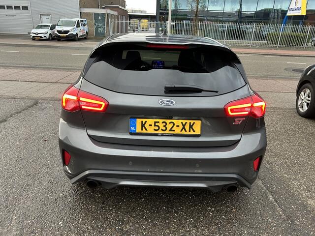 Ford FOCUS 2.3 EcoBoost ST-3