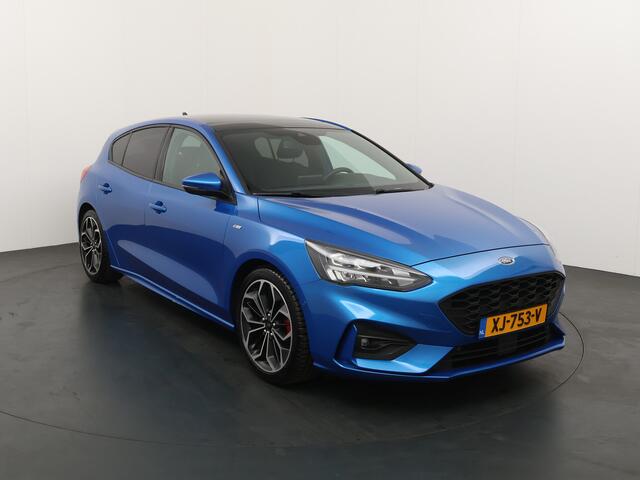 Ford FOCUS EcoBoost 125 pk ST Line | Trekhaak | Pano | Winter Pack | B&O | Camera | Adapt. cruise | 1e eig. | 100% dealer onderh.