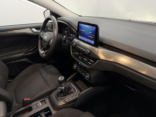 Ford FOCUS Wagon 1.0 EcoBoost ST Line Business Clima, Camera, Navi, Keyless start, A start stop, Cruise control, Winterpakket