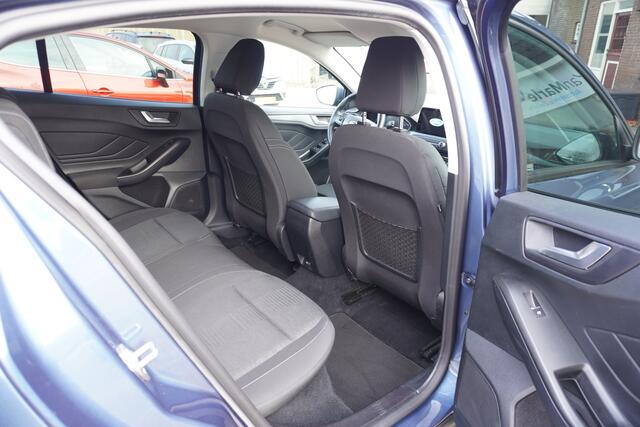 Ford FOCUS 1.5 EcoBoost Active Business AUTOMAAT STOEL- EN STUURVERWARMING CLIMA
