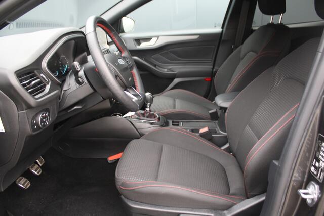 Ford FOCUS Wagon 1.0 EcoBoost Hybrid ST Line Style - NAVIGATIE - CAMERA - LED - STOEL EN STUURVERWARMING