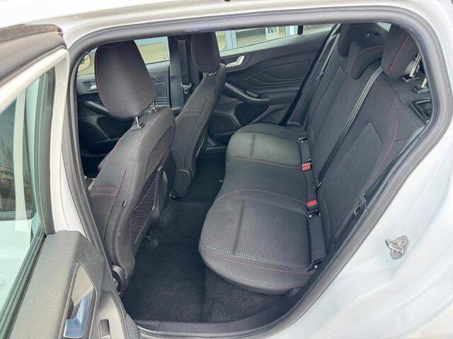 Ford FOCUS Wagon 1.0 EcoBoost Hybrid ST Line