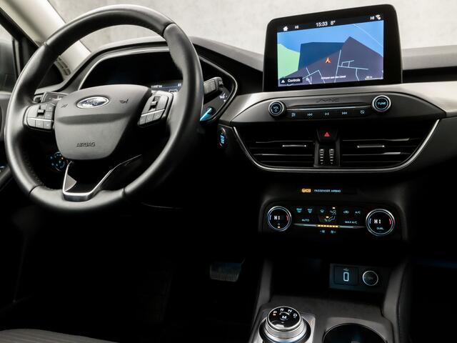 Ford FOCUS Wagon 1.0 EcoBoost Titanium Automaat (APPLE CARPLAY, GROOT NAVI, CLIMATE, TREKHAAK, SPORTSTOELEN, PARKEERSENSOREN, KEYLESS, NIEUWE APK, NIEUWSTAAT)