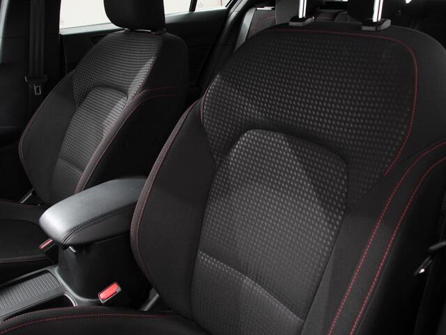 Ford FOCUS 1.0 125 PK Hybrid ST Line Groot Scherm! Navigatie Climate Control Led Dab Camera Parkeer sensoren Cruise Control Lichtmetalen velgen Prijs Incl. BOVAG Garantie