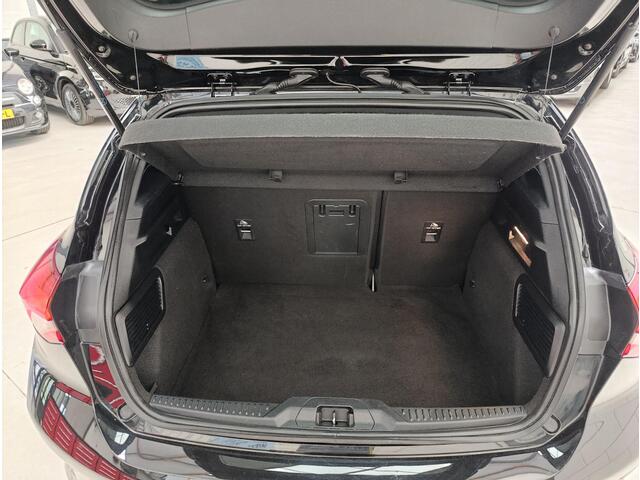 Ford FOCUS 1.0 EcoBoost Hybrid ST Line X Business