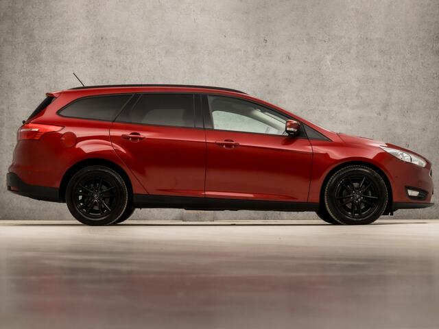 Ford FOCUS Wagon 1.0 Sport Automaat (APPLE CARPLAY, NAVIGATIE, STUUR/STOELVERWARMING, SPORTSTOELEN, PARKEERSENSOREN, CRUISE, LM VELGEN, NIEUWSTAAT)