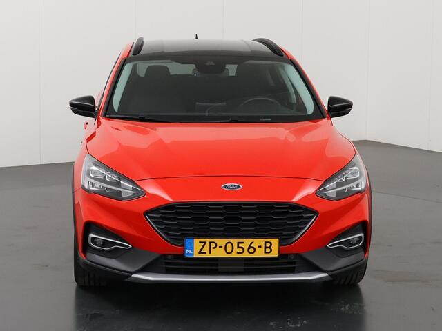 Ford FOCUS 1.0 EcoBoost Active Business | Trekhaak | Panoramadak | Winterpakket | Led Koplampen | Climate Control | Keyless Go |
