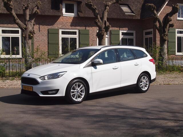 Ford FOCUS Wagon 1.0 Lease Edition | Nieuwe koppeling | Apple Carplay | Cruise Control | Parkeersensoren |