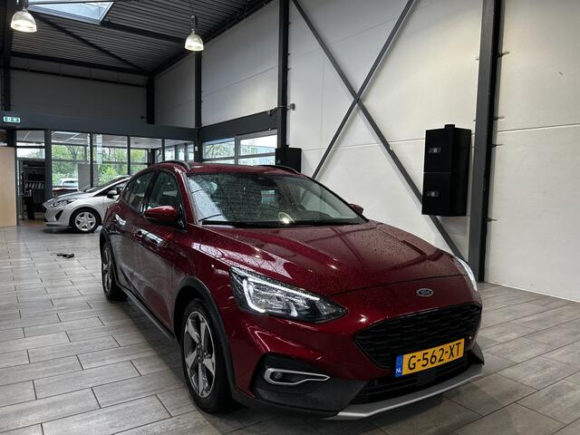 Ford FOCUS EcoBoost 125 pk Active | Trekhaak | Winter Pack | Camera | LED | AGR stoel | Adapt. cruise