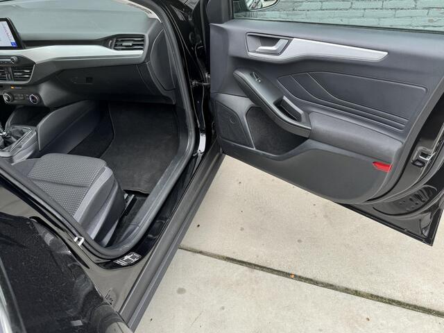 Ford FOCUS 1.0 EcoBoost Hybrid Trend Edition Business BTW|NAVI|A/C|LED|CAMERA|BOVAG!