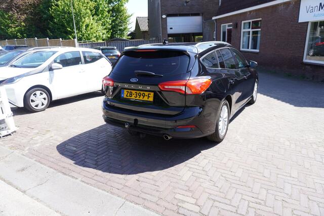 Ford FOCUS Wagon 1.0 EcoBoost Titanium Business AUTOMAAT TREKHAAK CARPLAY CLIMA CRUISE