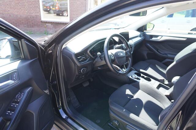 Ford FOCUS Wagon 1.0 EcoBoost Titanium Business AUTOMAAT TREKHAAK CARPLAY CLIMA CRUISE