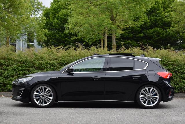 Ford FOCUS 1.5 EcoBoost ST Line Business Vignale Pano HUD Lane Stuurvw. Camera