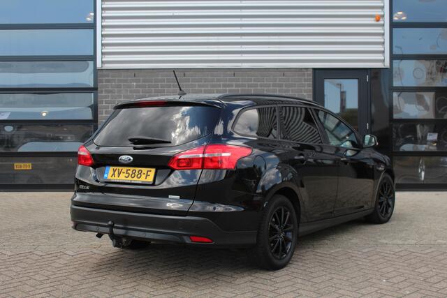 Ford FOCUS Wagon 1.0 Titanium / Navigatie / Carplay / Stoelverwarming