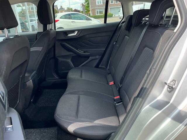 Ford FOCUS Wagon 1.0 Ecoboost Active Business I Carplay I Camera I Trekhaak