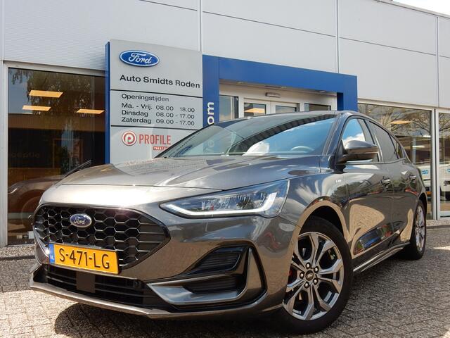 Ford FOCUS 125PK Hybrid ST Line Style | winter pack | Rode remklauwen | grote spoiler | Camera |